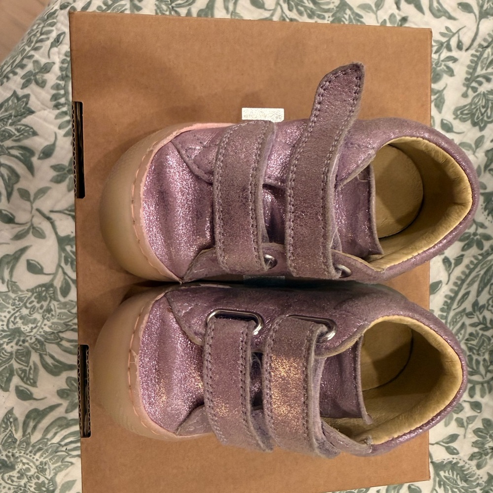 Naturino Shimmering Lavender Baby Shoes